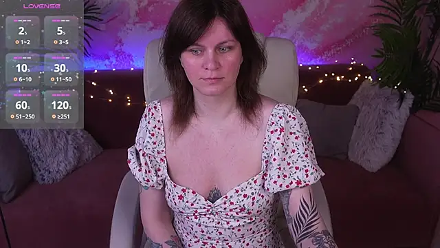 TinaMelt online show from April 24, 6:33 pm