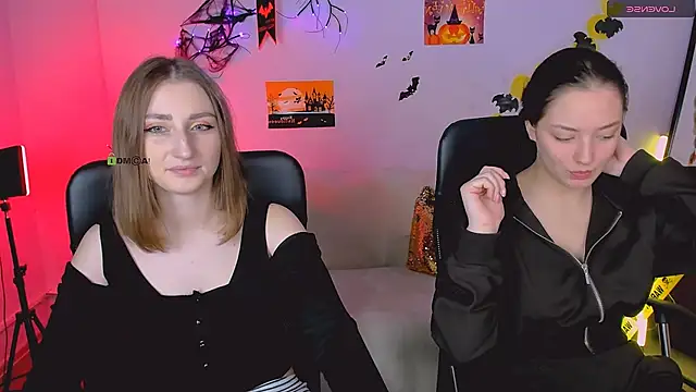 eva smiith  online show from October 31, 7:12 am