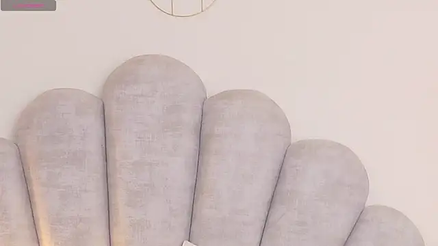 emma-conti2 online show from April 24, 3:37 pm