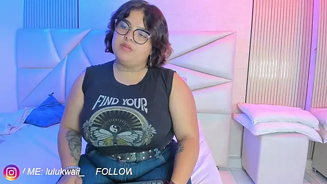 lulukawai16 online show from April 21, 7:10 pm