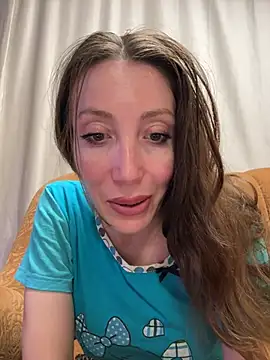HellaryTourent online show from March 11, 3:36 pm