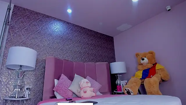 amber sparkle online show from June 8, 1:56 pm