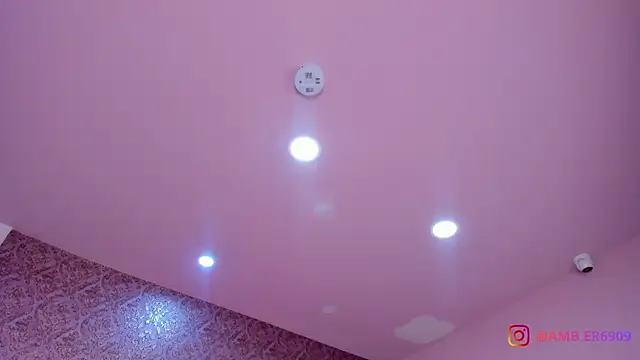 amber sparkle online show from April 24, 12:52 pm