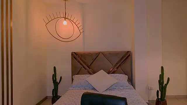 AgathaKondo  online show from December 13, 9:21 pm