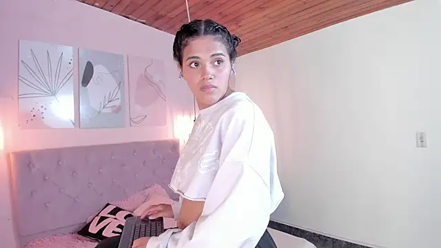 Snapshot of ATENA_JB chatting on October 11, 4:17 am ATENA JB online show from October 11, 4:17 am