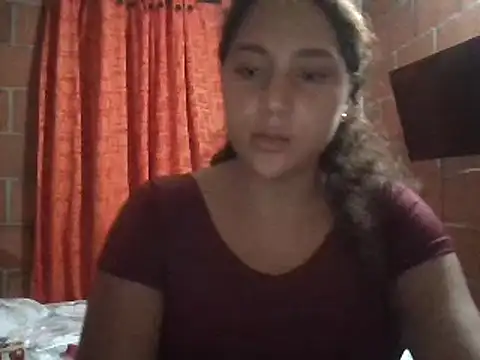 Snapshot of AnaisVelvet11 chatting on October 6, 12:27 am AnaisVelvet11 online show from October 6, 12:27 am