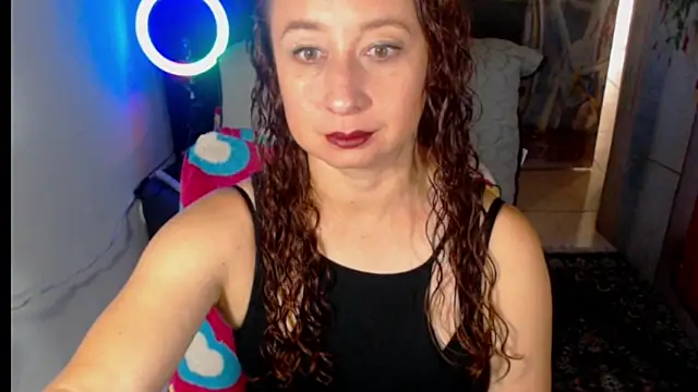 Snapshot of Milf_Valeria chatting on October 20, 2:42 pm Milf Valeria online show from October 20, 2:42 pm