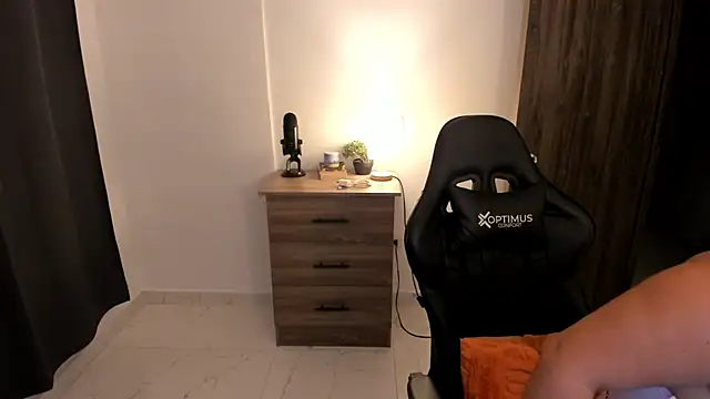 Kyleighc online show from February 9, 11:40 pm