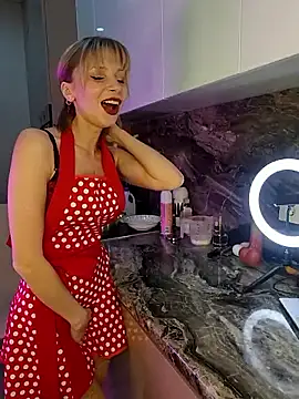 ThalinaFlame online show from March 5, 9:10 pm