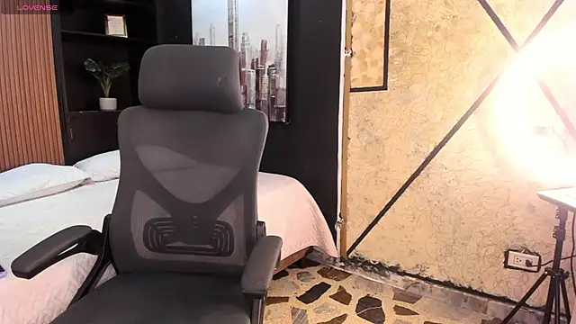 AmbarFoxx  online show from February 13, 1:18 am