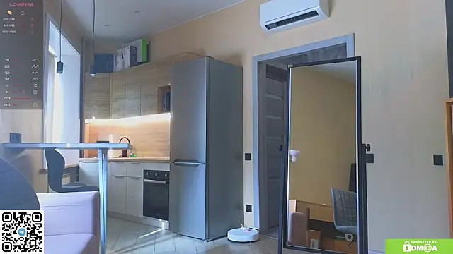 miss bubbles  online show from March 24, 4:18 am