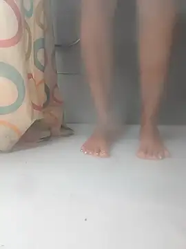 Teafeet online show from August 2, 2:31 pm
