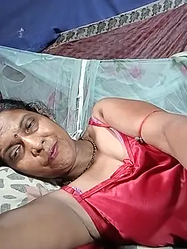 Savita992 online show from June 5, 7:47 am