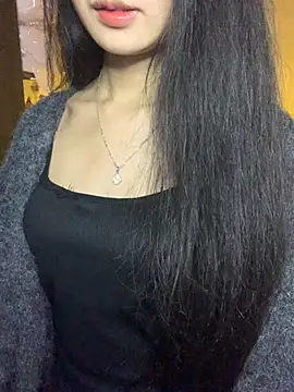 Nhinhi18 online show from February 4, 2:20 pm