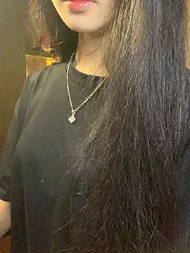 Nhinhi18 online show from April 2, 3:42 pm