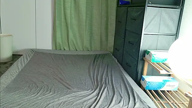 C-4bomb online show from February 4, 2:09 pm