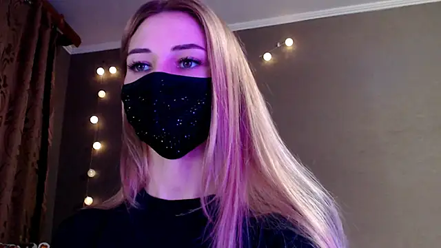 Iris lave online show from December 18, 3:06 pm