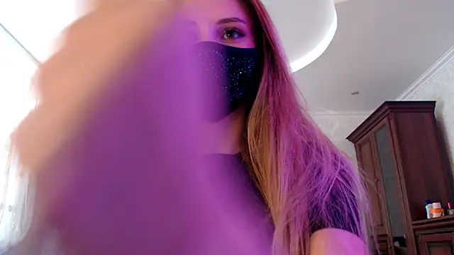Iris lave online show from June 8, 3:57 pm