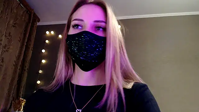 Iris lave online show from December 14, 8:14 pm