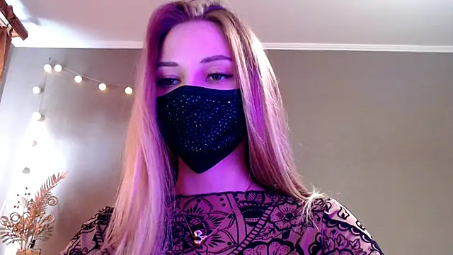 Iris lave online show from April 25, 3:20 pm