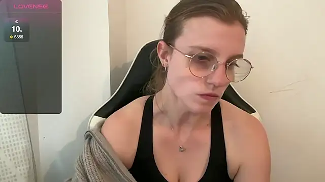 BustyKellyXXX online show from November 5, 2:44 pm