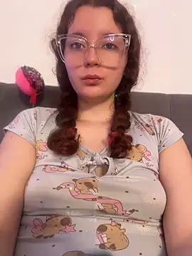 Sharon Black online show from April 24, 2:09 pm