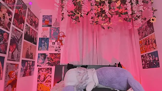 FluffyMelons online show from April 23, 11:07 pm