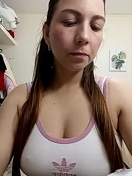 Arianna Moss online show from February 18, 6:18 pm