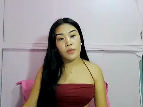YourWildestDoll online show from May 10, 7:05 pm