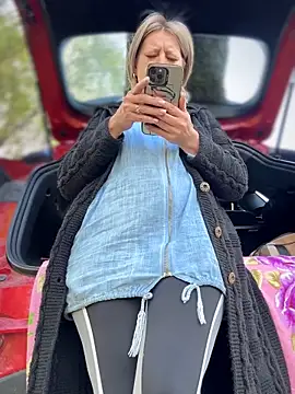 Milena-MilfaXXX online show from April 21, 1:53 am