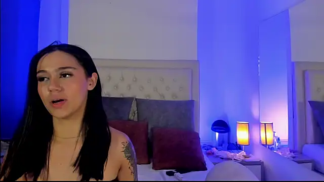 Snapshot of Victoriia_Coxx chatting on October 15, 3:42 am Victoriia Coxx online show from October 15, 3:42 am