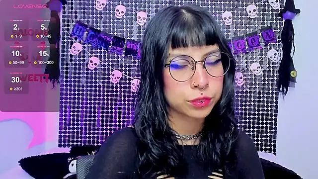 Rose 72 online show from October 21, 8:13 pm