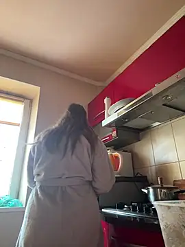 CrystallPaws online show from February 20, 1:01 pm