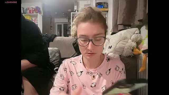 harleyblair online show from April 16, 10:01 pm