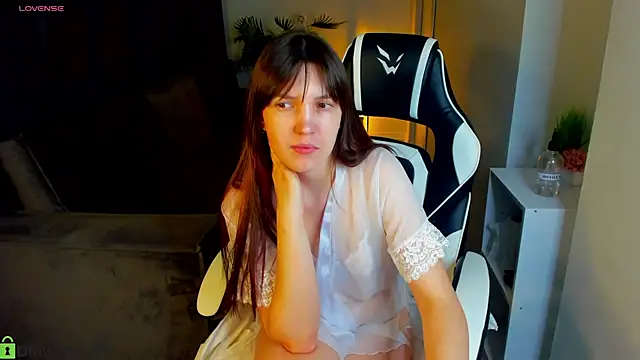 MalvinaDream online show from April 24, 3:09 am