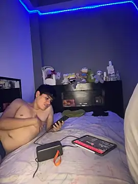 Kailertwink online show from June 7, 6:48 pm