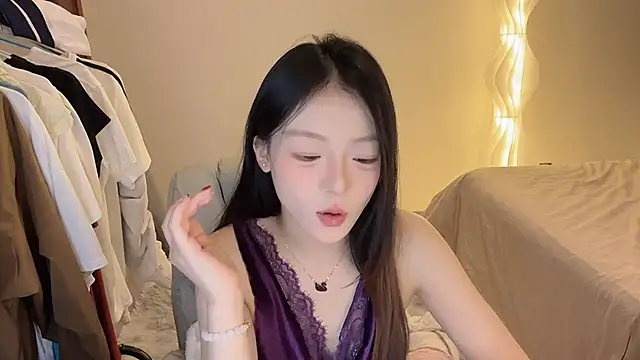 Robin-o3 online show from November 26, 4:19 pm