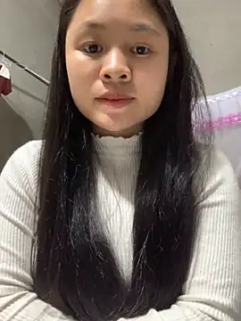 NhuFox online show from November 12, 1:20 pm