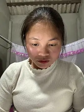 NhuFox online show from December 20, 1:04 pm