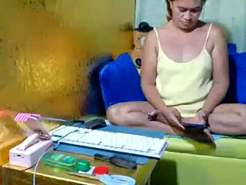 xxloveheart online show from April 10, 9:21 pm