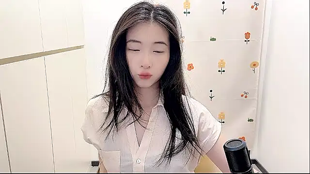 Rosalind xixi online show from October 9, 2:21 pm