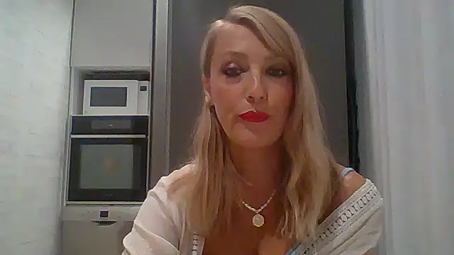 Vexxaa online show from October 17, 4:32 pm