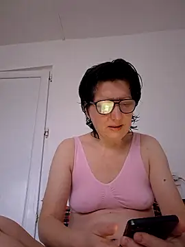 Vera Elle online show from March 3, 5:13 am