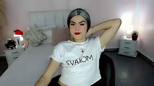 nathalialoes1 online show from December 23, 12:58 am