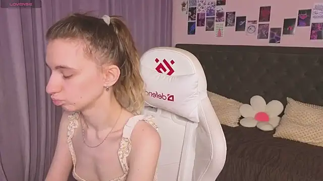 kaleriyaa  online show from April 25, 1:41 am