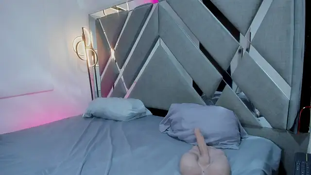 Sexxchubby online show from March 3, 10:05 pm