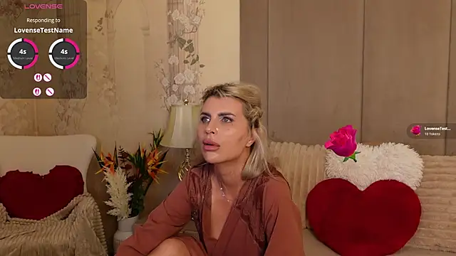 LanaSin online show from July 24, 9:07 am