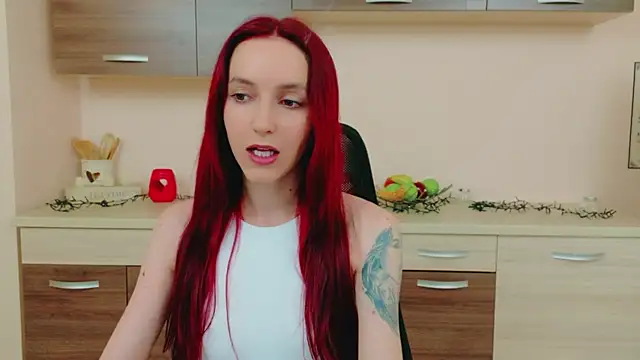 Julia Jae online show from June 3, 6:36 am