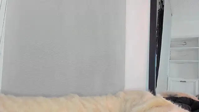 aitana baker  online show from July 17, 5:01 am