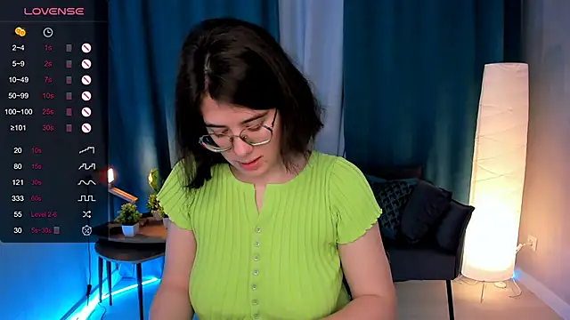 BellaCaress online show from September 18, 4:55 am